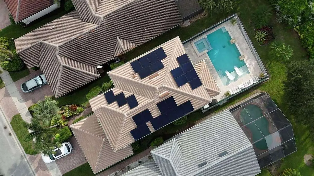 Florida home with solar panels installed by Coastal Energy